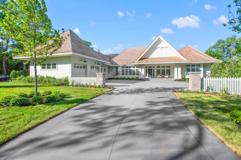 professional driveway contractors Spring Hill FL